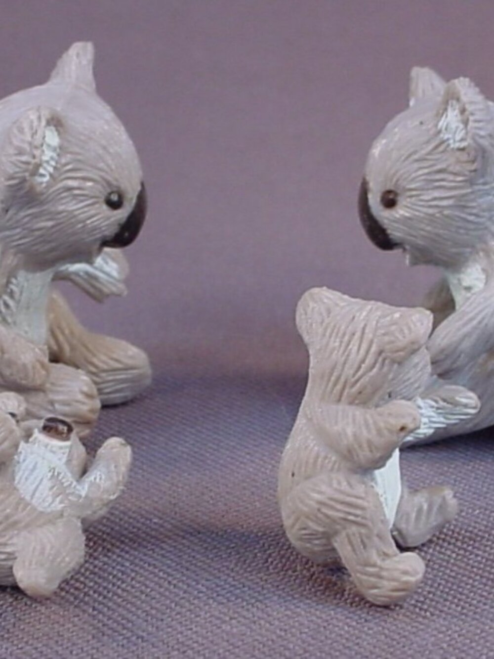 Puppy In My Pocket, Koala Bear Family, #7 Katie, Set Of 2 Mothers & 2 Babies - Picture 2 of 5